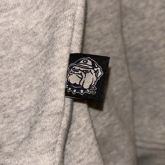 ⛹🏻‍♂️ {PRICE FIRM} Mitchell & Ness ‘23 Georgetown University Crewneck - Picture 9 of 9